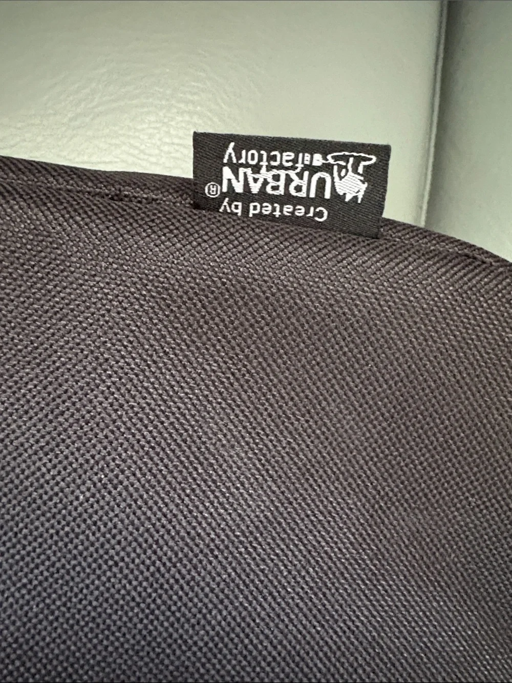 Classic Black Laptop Messenger Bag with Adjustable Strap